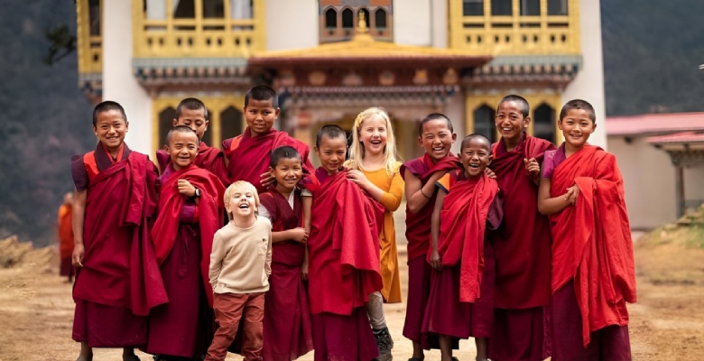 Well behave in monasteries and temples with kids