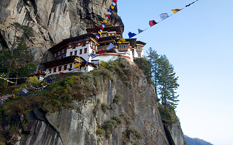 bhutan meditation tour